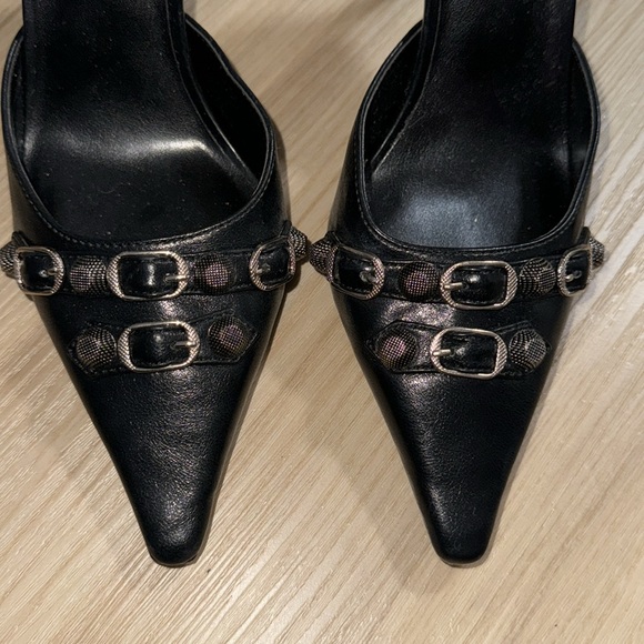 STEVE MADDEN HEELS - Picture 4 of 4